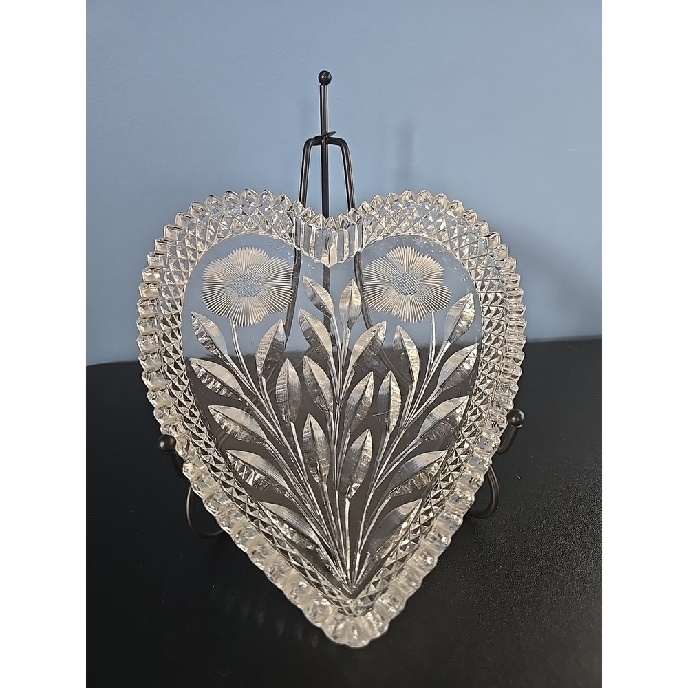 EAP HEART Shaped CUT glass Etched w/floral Candy Dish Vanity Trinket Plate 7x6x1